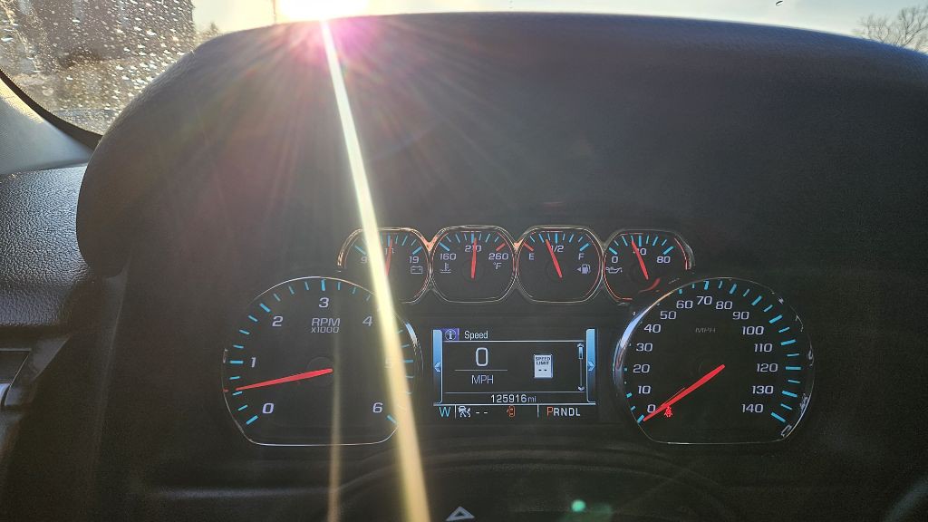 2017 GMC Yukon Image 17