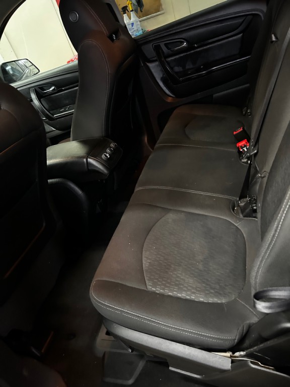 2015 GMC Acadia Image 14