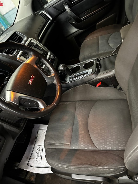 2015 GMC Acadia Image 16