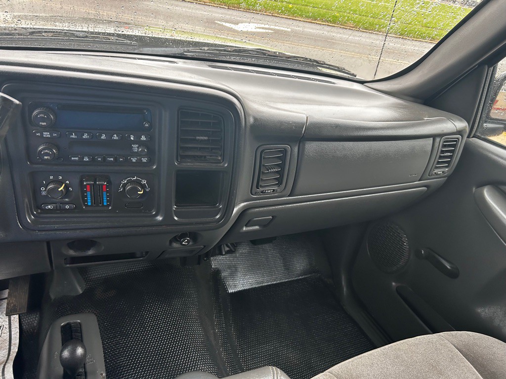2006 Chevrolet Silverado 1500 Image 12