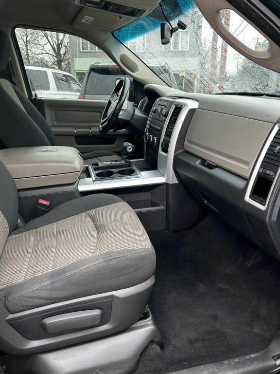 2011 Dodge Ram 1500 Image 9