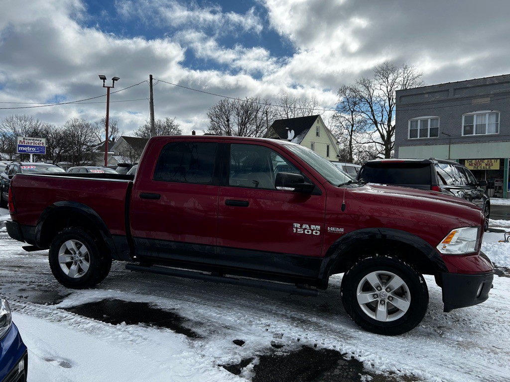 2015 RAM 1500 Image 7