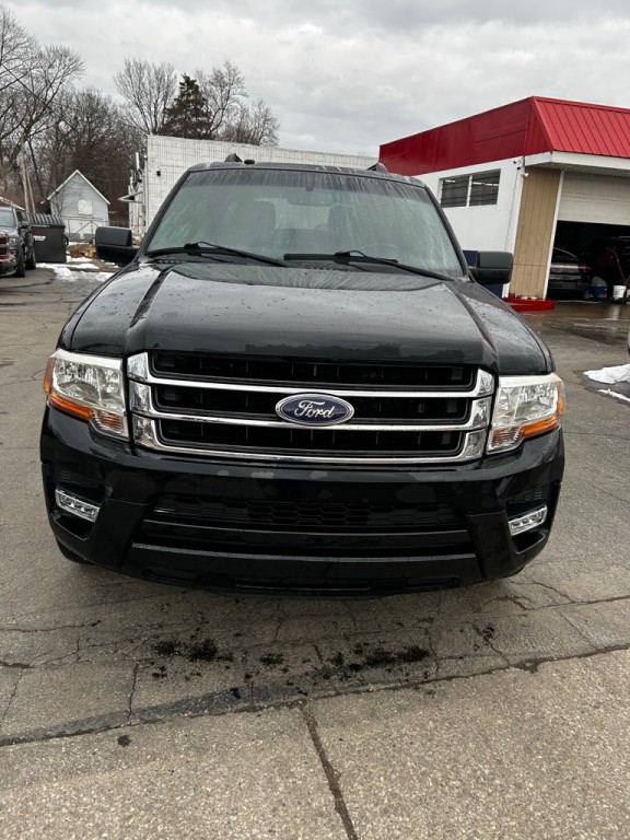 2017 Ford Expedition Image 2