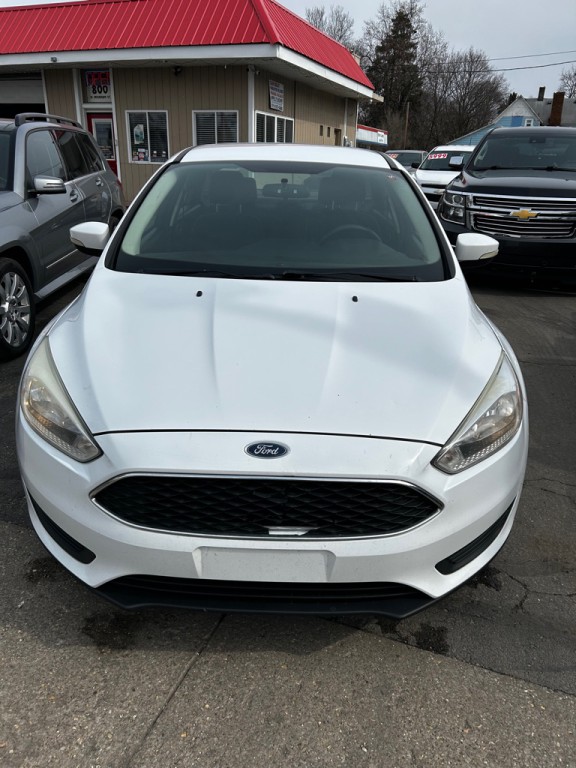2017 Ford Focus Image 2