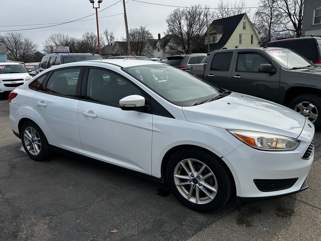 2017 Ford Focus Image 7