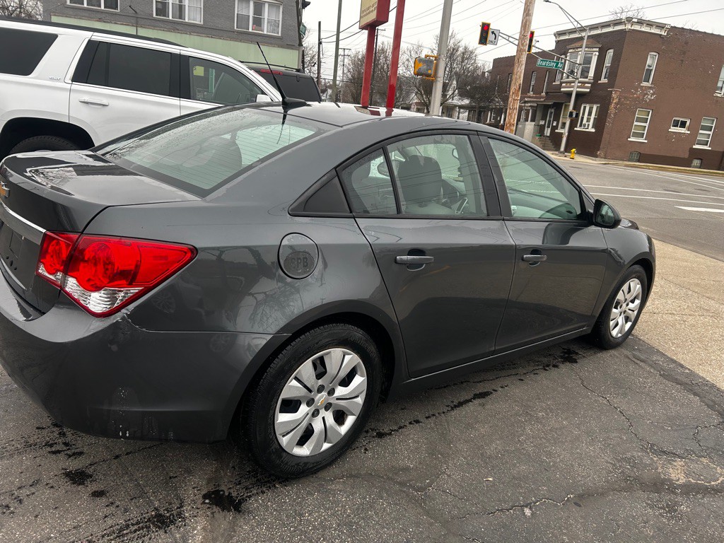 2013 Chevrolet Cruze Image 6