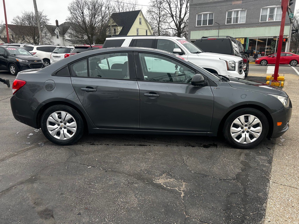 2013 Chevrolet Cruze Image 7