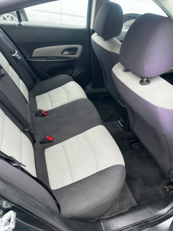 2013 Chevrolet Cruze Image 10