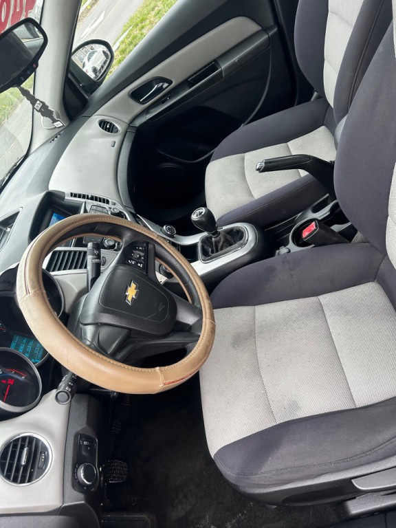 2013 Chevrolet Cruze Image 12