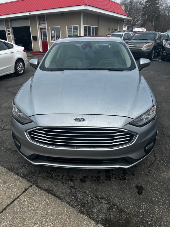2020 Ford Fusion Image 2