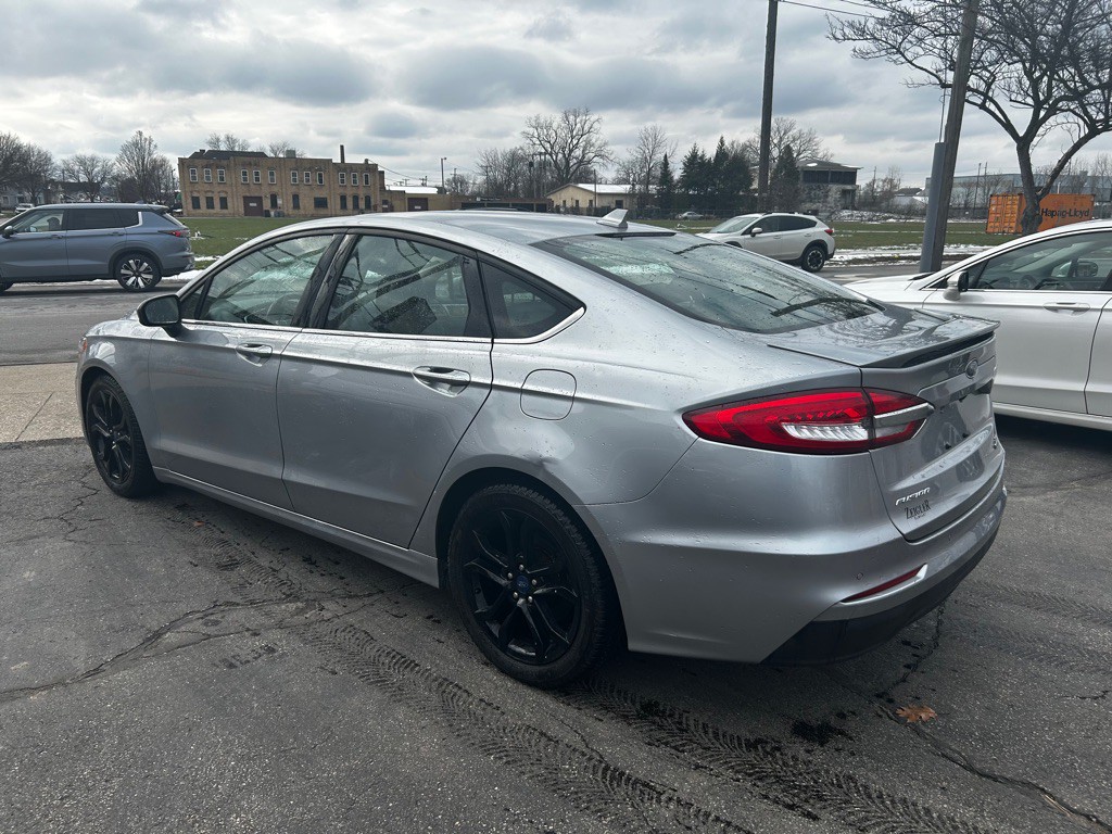 2020 Ford Fusion Image 4