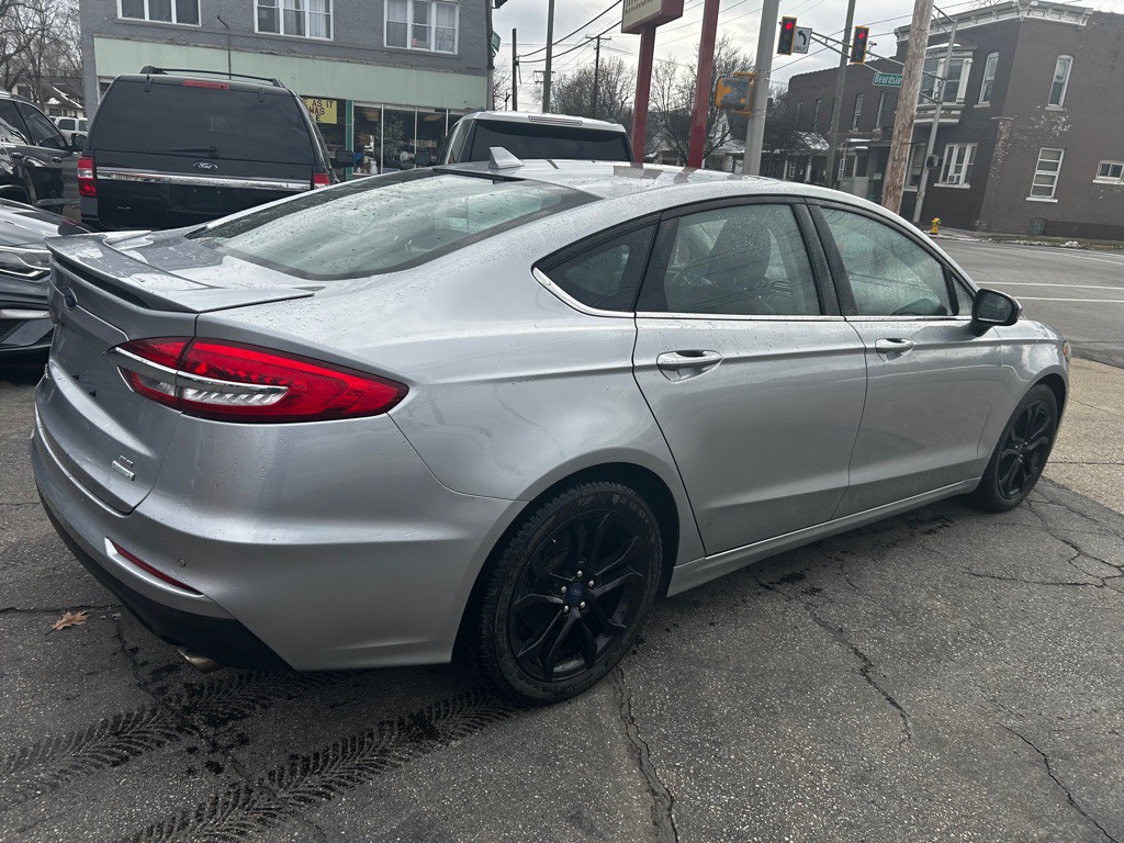 2020 Ford Fusion Image 6