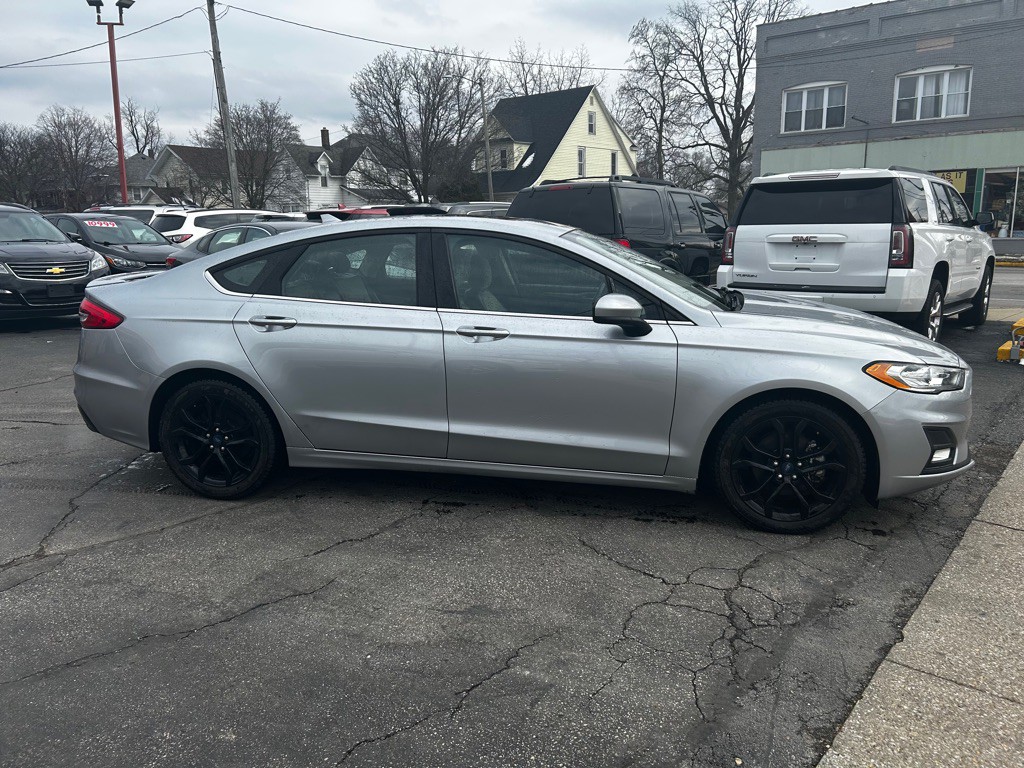 2020 Ford Fusion Image 7