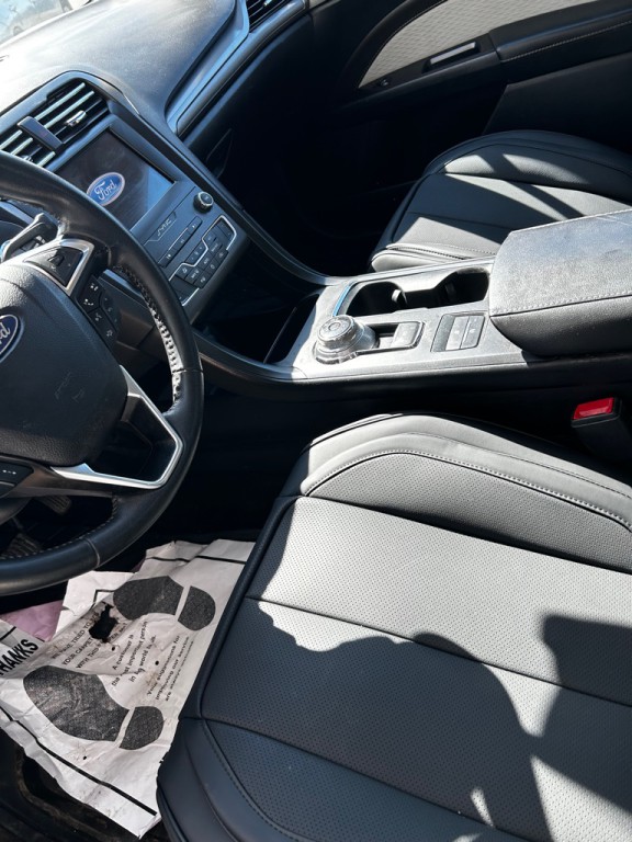 2020 Ford Fusion Image 17