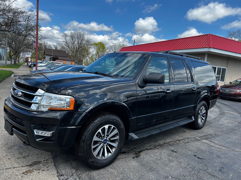 2015 Ford Expedition Image 1