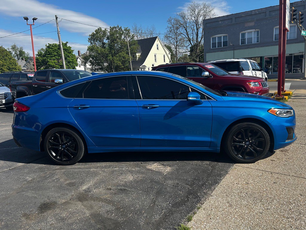 2019 Ford Fusion Image 8