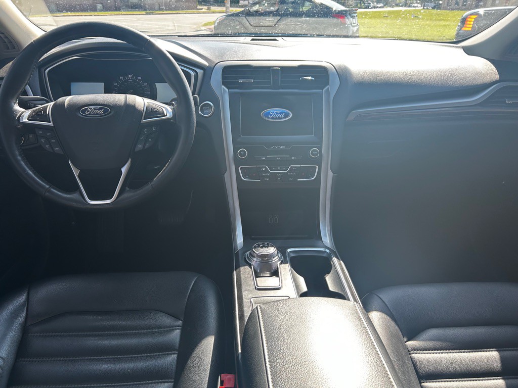 2019 Ford Fusion Image 16