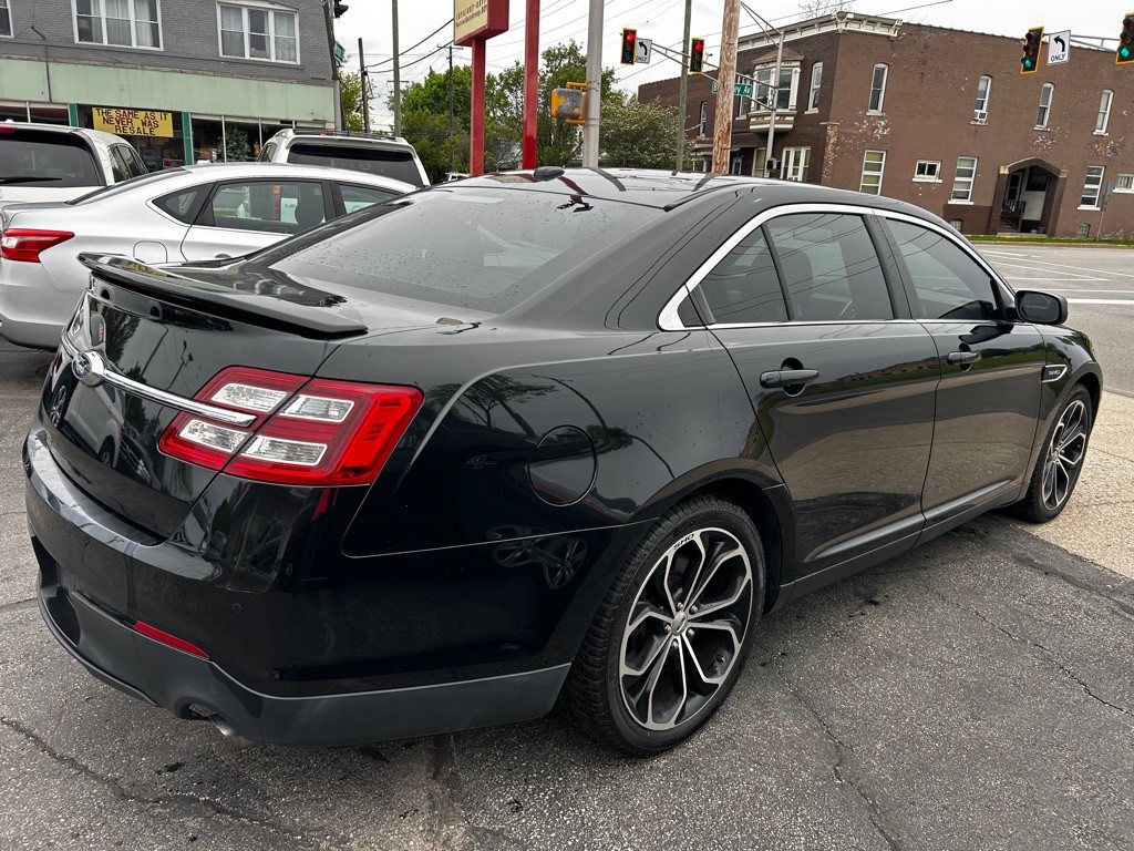 2013 Ford Taurus Image 6