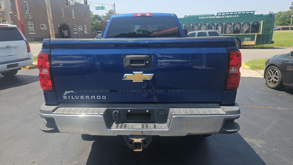 2019 Chevrolet Silverado 1500 Image 2