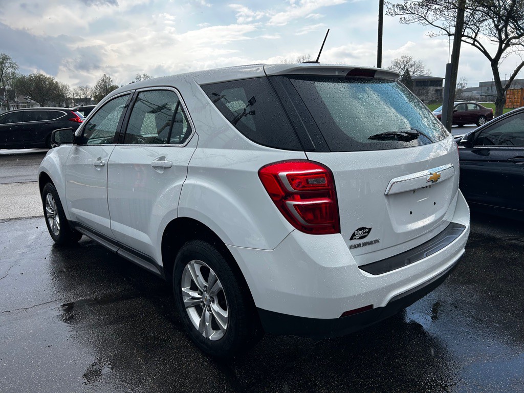 2017 Chevrolet Equinox Image 4