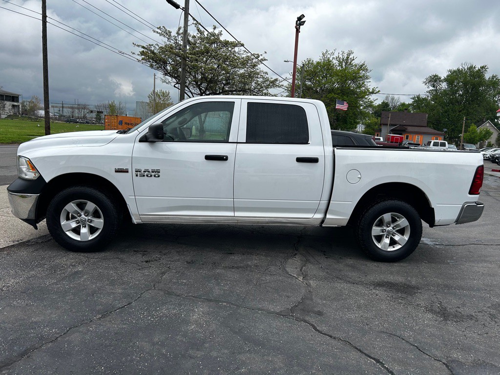 2018 RAM 1500 Image 3