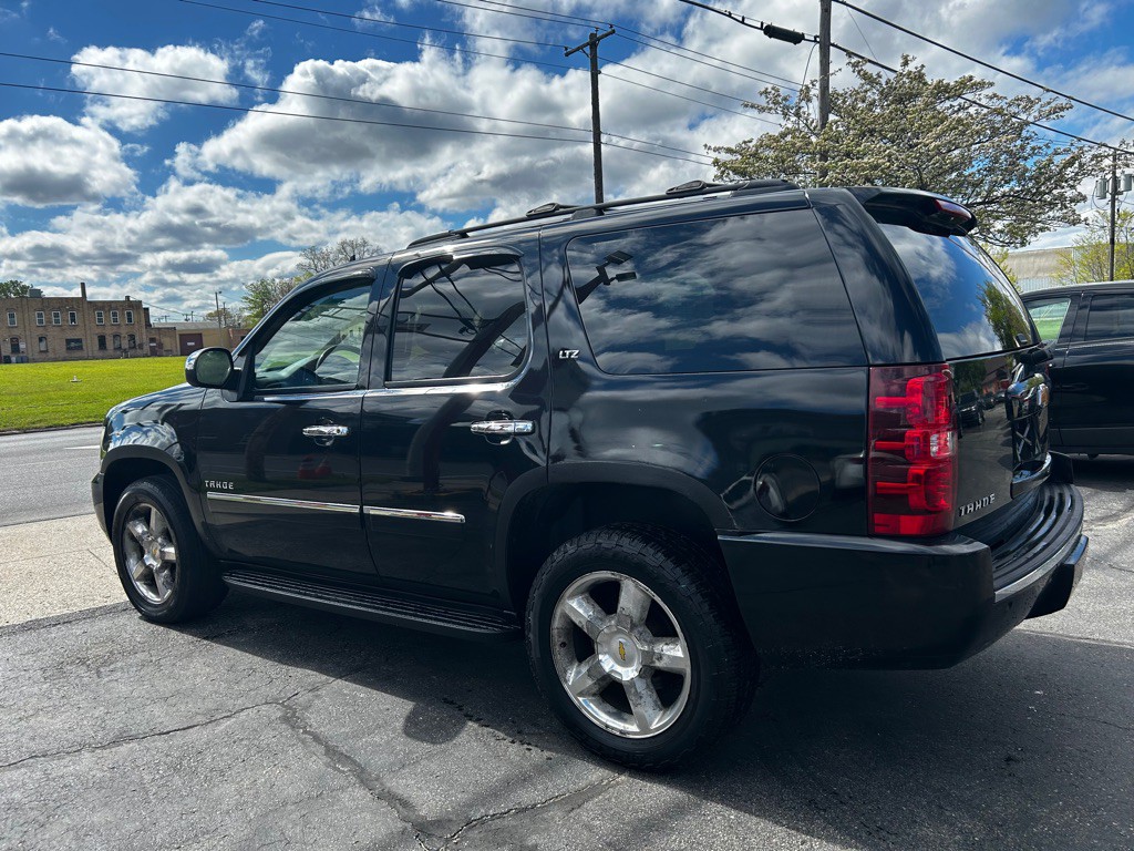 2010 Chevrolet Tahoe Image 4