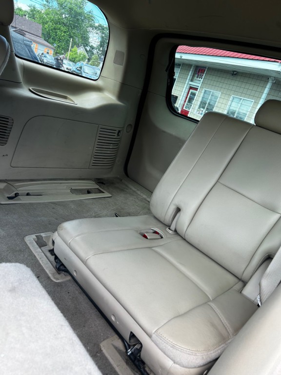 2010 Chevrolet Tahoe Image 13
