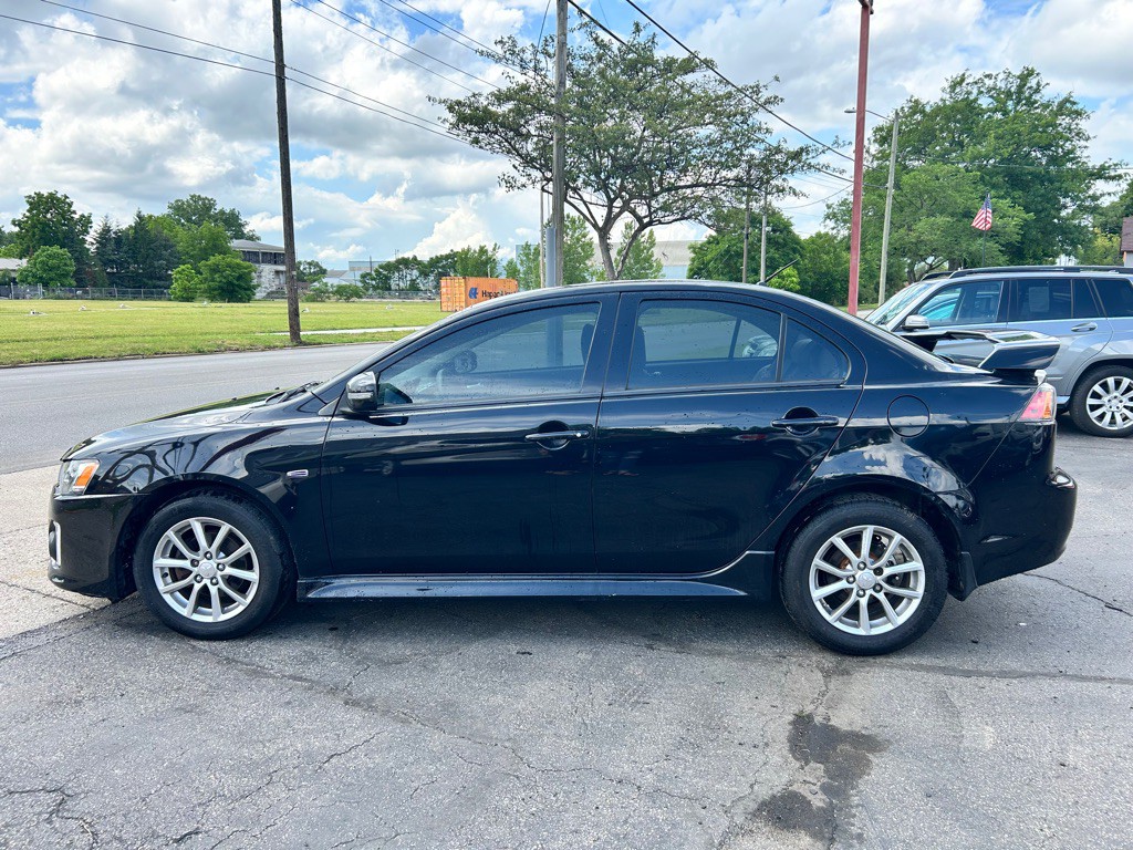 2016 Mitsubishi Lancer Image 3