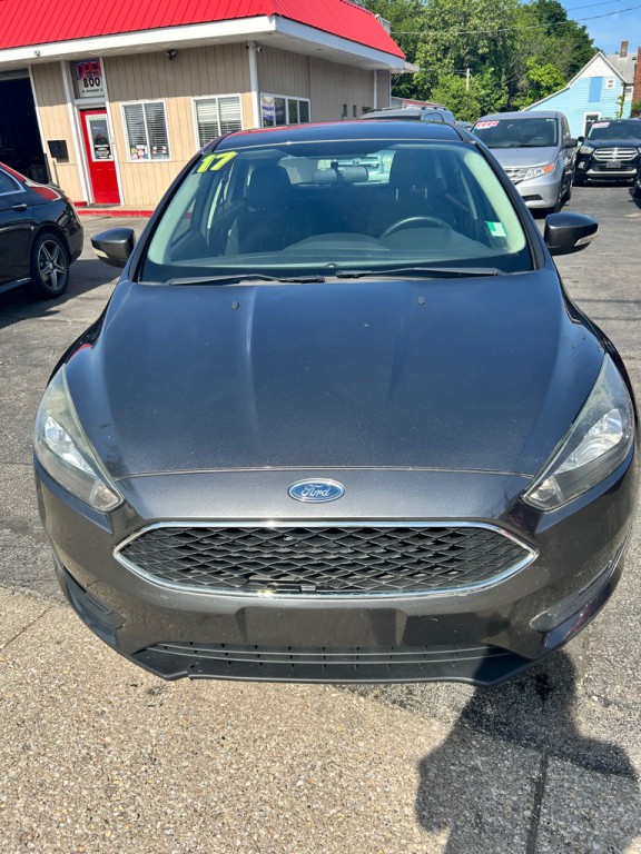 2017 Ford Focus Image 2