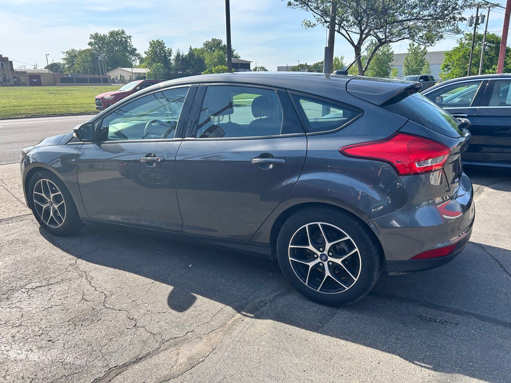 2017 Ford Focus Image 3