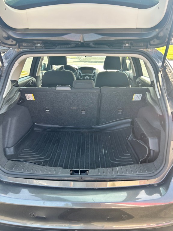 2017 Ford Focus Image 5