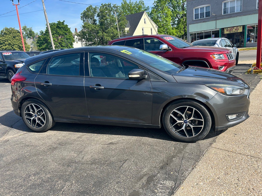 2017 Ford Focus Image 7