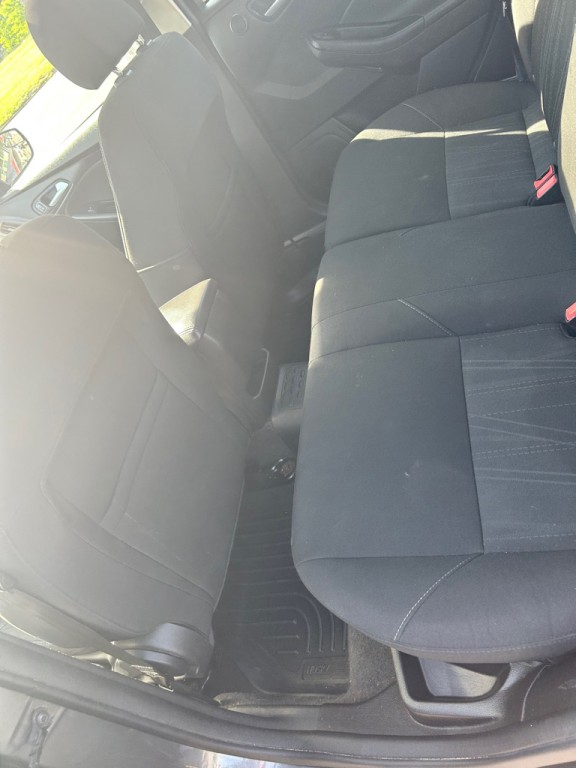 2017 Ford Focus Image 10