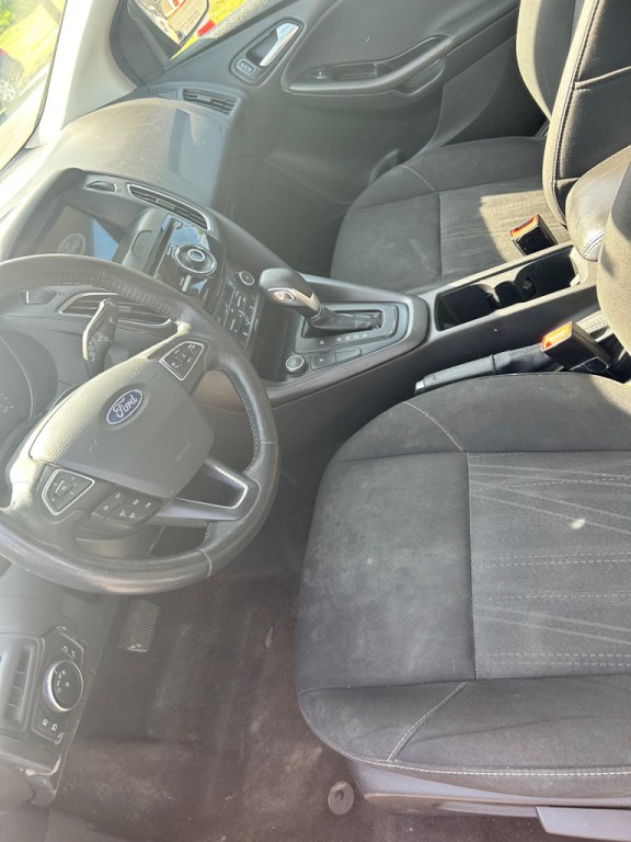 2017 Ford Focus Image 12