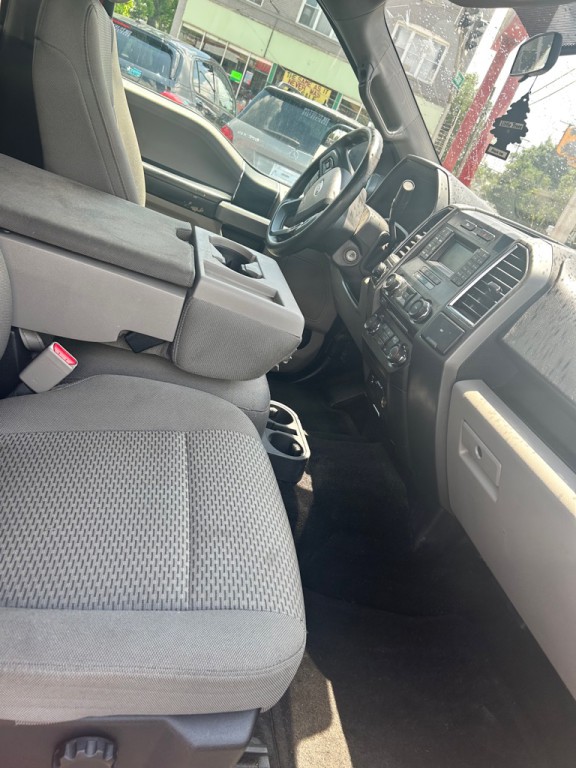 2015 Ford F-150 Image 9