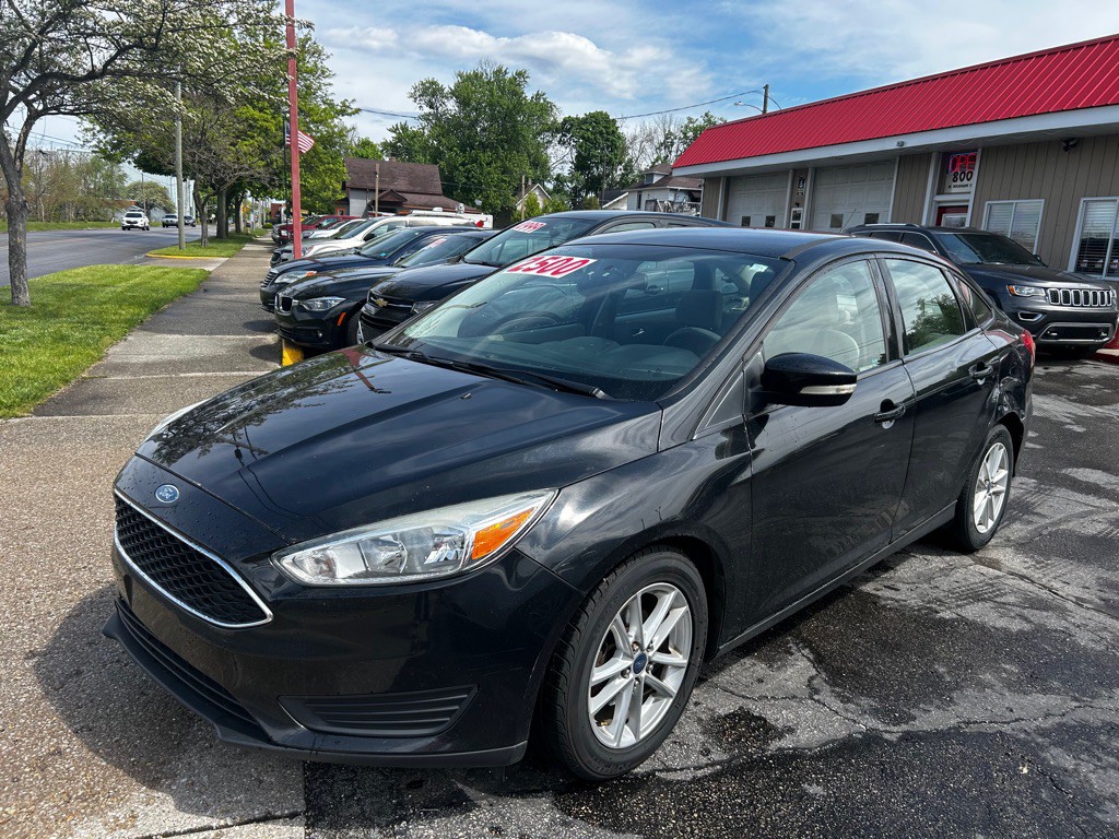 2015 Ford Focus Image 1