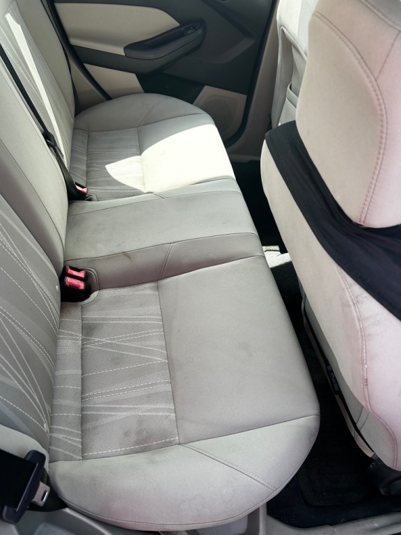 2015 Ford Focus Image 8