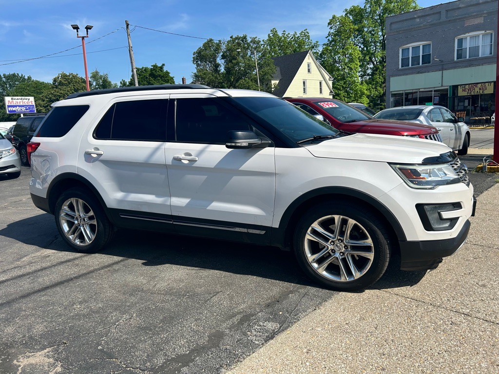 2017 Ford Explorer Image 7