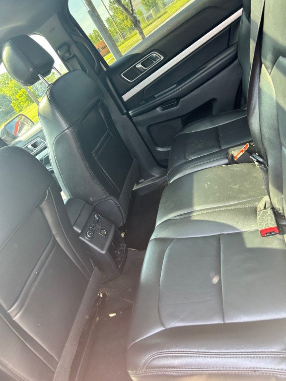 2017 Ford Explorer Image 11