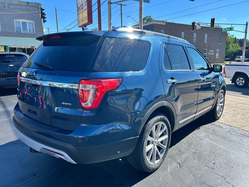 2016 Ford Explorer Image 8