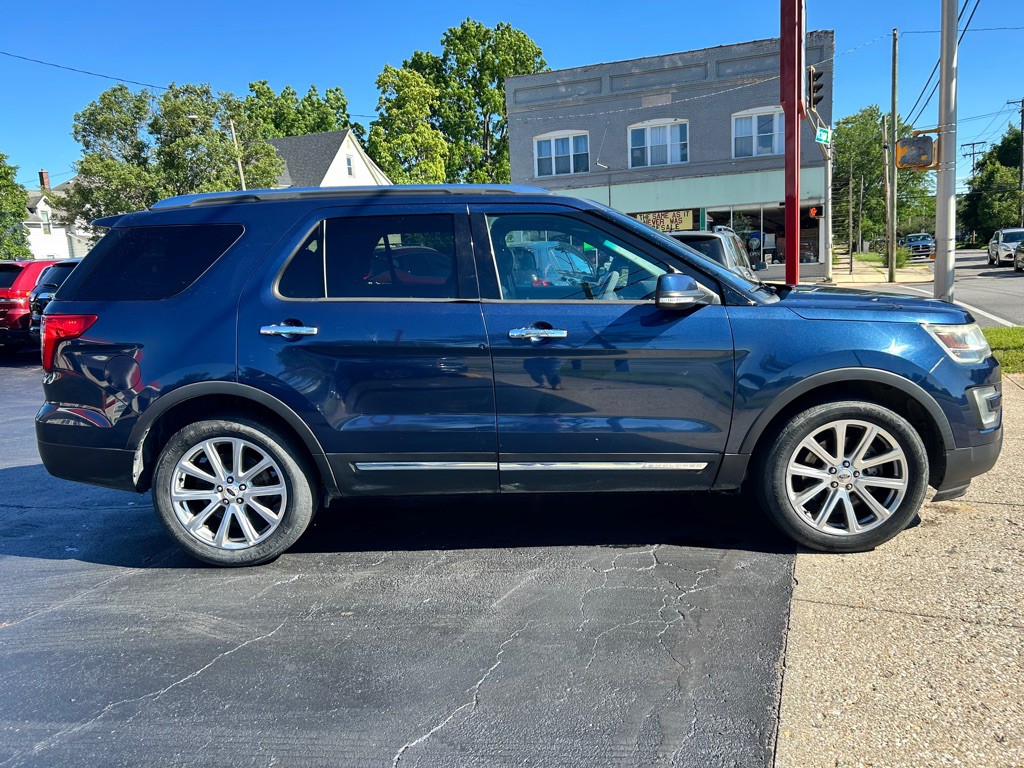 2016 Ford Explorer Image 9