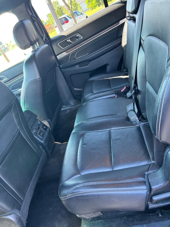 2016 Ford Explorer Image 16