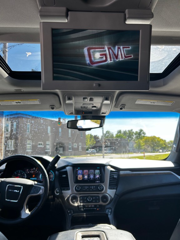 2017 GMC Yukon Image 17