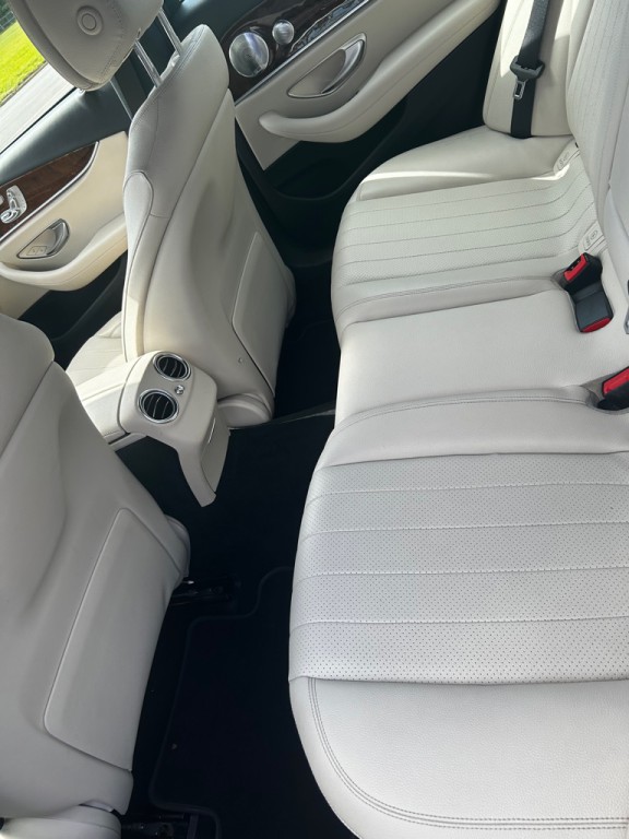 2017 Mercedes-Benz E-Class Image 12