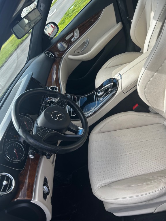 2017 Mercedes-Benz E-Class Image 14