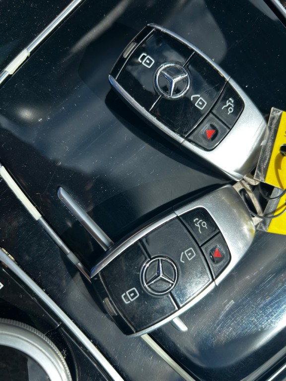 2017 Mercedes-Benz E-Class Image 16