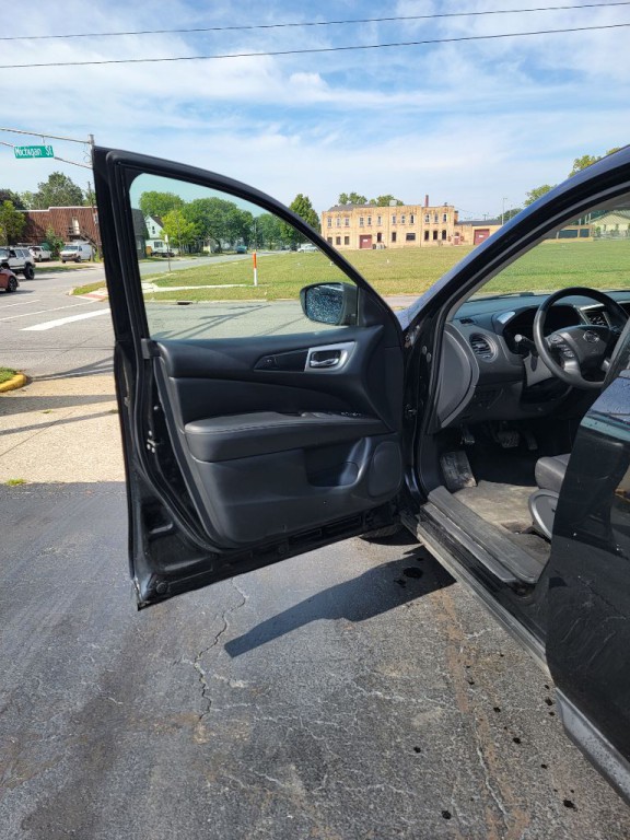 2019 Nissan Pathfinder Image 7