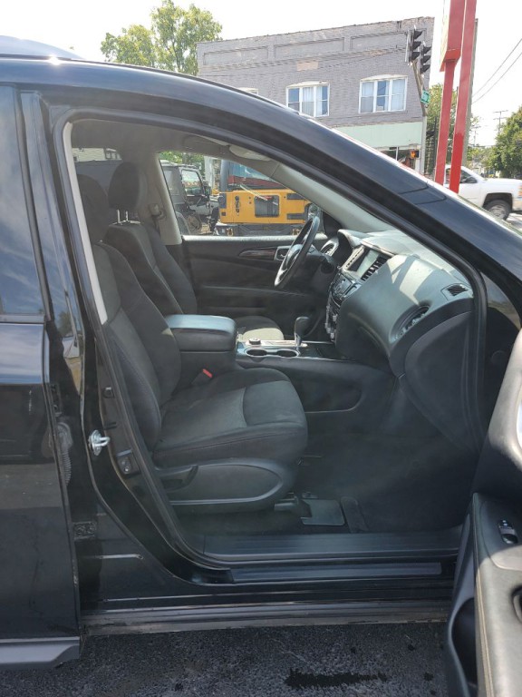 2019 Nissan Pathfinder Image 12