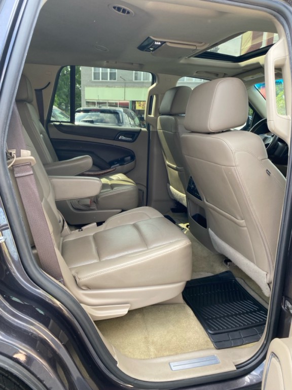 2017 Chevrolet Tahoe Image 12