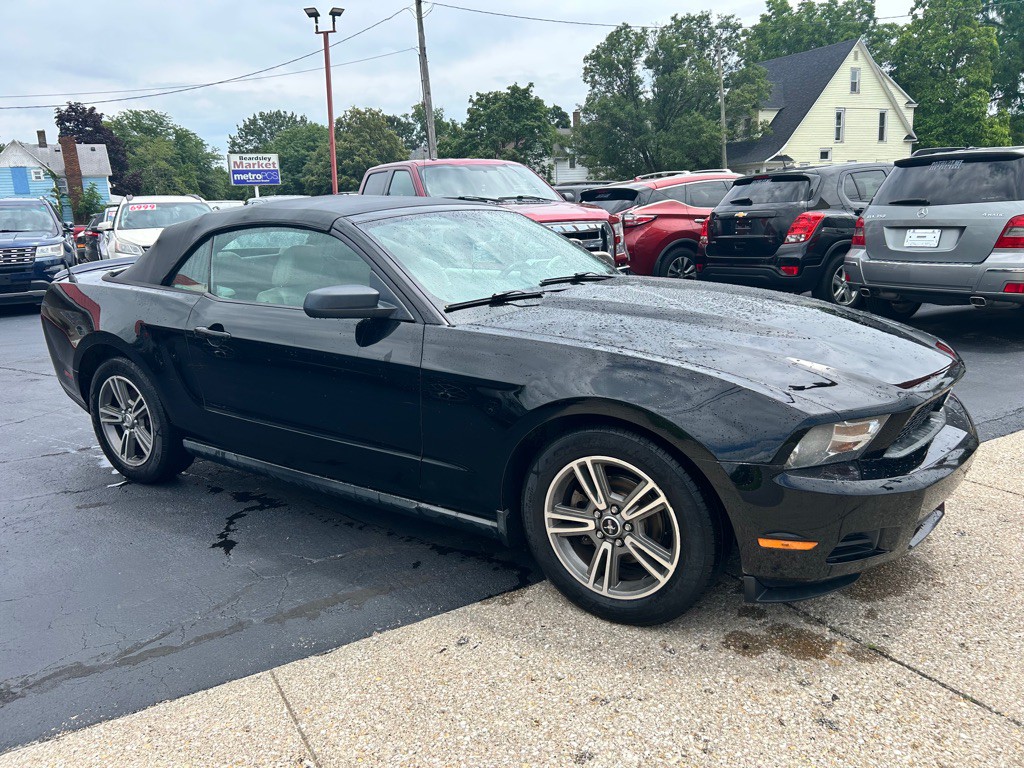 2010 Ford Mustang Image 9